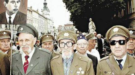 О бандеровцах в Раде. Им надо напомнить, за кого воевали украинцы