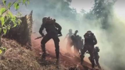 Битва на палках между индийскими и китайскими солдатами в Таванге попала на видео