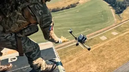 «Сможет развернуть рой FPV-дронов»: Британия применяет вертолёт Chinook «Hornets Nest» - «Гнездо шершней»