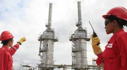 Мадуро наносит удар по ЕС и США - офис PDVSA переезжает в Москву