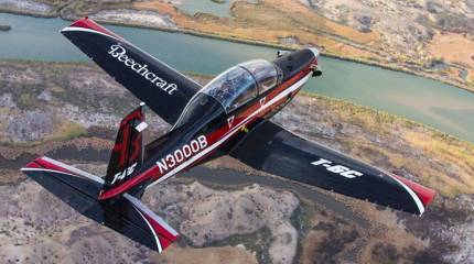 Американский учебно-тренировочный самолёт T-6C TEXAN II