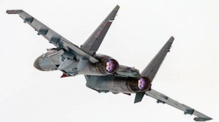 Военные из Китая ознакомились в Кубинке с новым истребителем Су-35