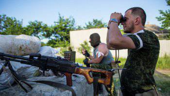 Ополченцы обстреливают блокпосты украинских силовиков под Славянском