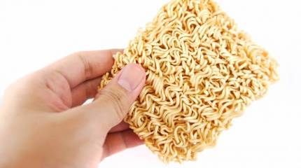 Покупательскую способность в России измерили в "Дошираках": она выросла