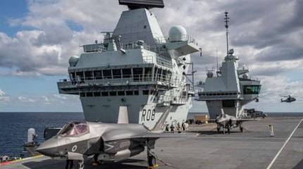 Британские палубные F-35B впервые сели на борт авианосца Queen Elizabeth