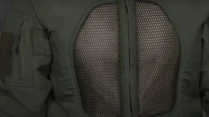 Оружейный эксперт рассказал, что представляет собой противоосколочный комбинезон