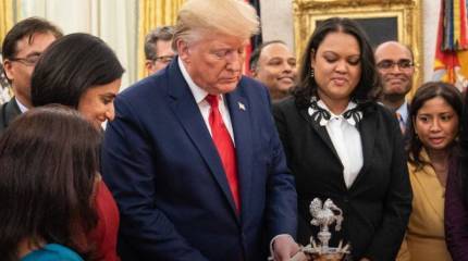 Итоги опросов в США: рейтинг Трампа в среде сторонников Республиканской партии продолжает расти