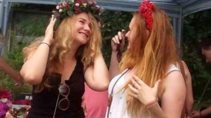 «Русская весна» о празднике красок в Киеве и кровопролитии на Донбассе