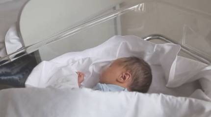 В Запорожской области началась выдача российских свидетельств о рождении