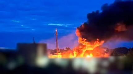 Полыхнули точно не газеты: удар нанесён по складам «Новой почты» в Нежине