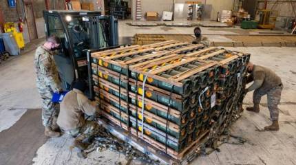 В США группа конгрессменов потребовала от Байдена существенно сократить военную помощь Киеву