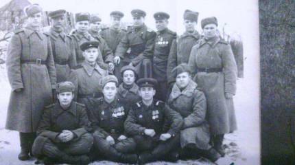 Выпьем за тех, кто командовал ротами