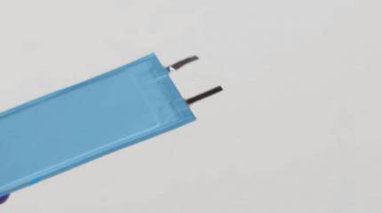 В Швейцарии заявили о создании гибкой батарейки: может подойти для "умной" военной формы