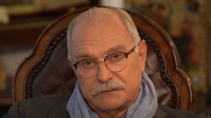 Школа без учителя и учащийся без школы: Никита Михалков о реформах и цифровизации системы образования