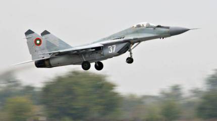 Болгария всё же доверила ремонт своих МиГов польским умельцам