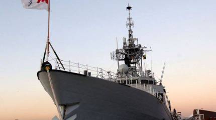 Канадский фрегат с премьер-министром на борту сопроводили до Польши российские корабли