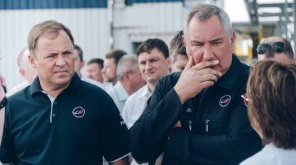 Сколько рук нагрето на космодроме?