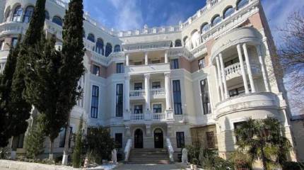 Власти Крыма выставляют на аукцион национализированную квартиру Зеленского в Ялте