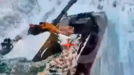 Дрон поразил САУ 