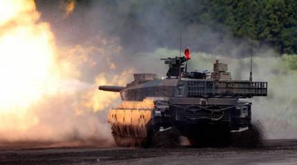 Японские силы самообороны провели учения у подножия Фудзи