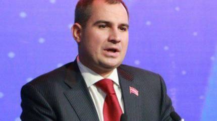 «Коммунисты России» попросили «машиниста» Макаревича поменять гражданство