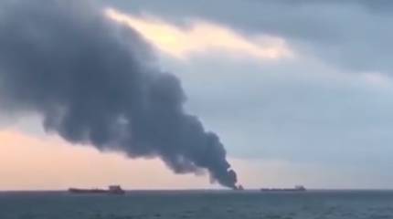 В Иране сообщили о пожаре на корабле военно-морских сил