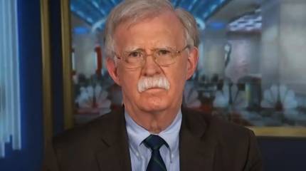 Обвинённый по закону о шпионаже экс-советник Трампа заявил о «начале борьбы»