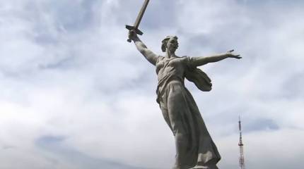 В РВИО возмущены заявлением дизайнера о монументе «Родина-мать» как об «уродском произведении»