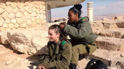 Нам не нужны маленькие «танкисты»: в Израиле женщин не пустят на броню