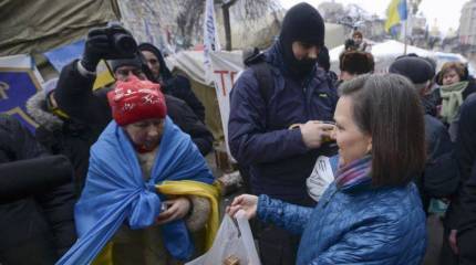«Сладкая парочка»: Виктория Нуланд и Олег Тягныбок
