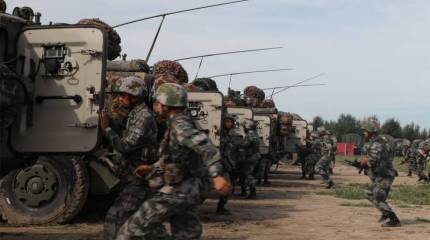 В Индии: Китай не отступает и наращивает активность у границы