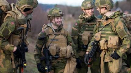 «Общие казармы сближают мужчин и женщин»: итоги эксперимента в норвежской армии