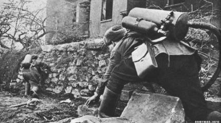 Пехотный ранцевый огнемёт РОКС-3