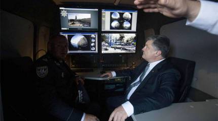 Спецслужбы США готовят "броневички" для спасения киевского режима