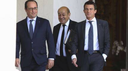 Путин на мостике «Мистраля»