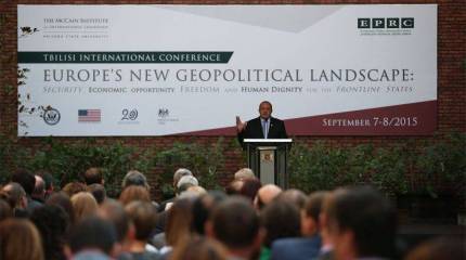 Президент Грузии заявил, что Европа пока не нашла "достойного ответа" на "вызовы со стороны России"
