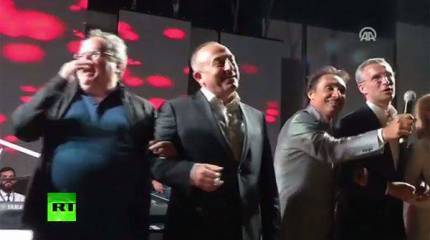 Хор НАТО. Это надо видеть...