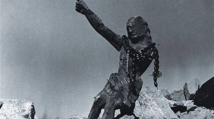 Американцы бомбили Прагу, а нам предлагают каяться за ввод войск в Чехословакию