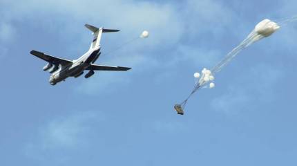 «Россия способна высадить только три парашютно-десантных батальона»: польский обозреватель о возможностях авиации ВС РФ