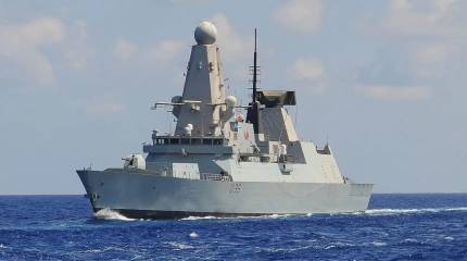 Британский эсминец HMS Dragon не слишком спешил на защиту базы Акротири на Кипре