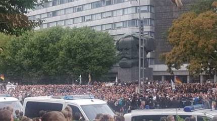 Массовые антимигрантские акции в ФРГ. Всё началось с бывшего Карл-Маркс-Штадта