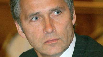 Генсек НАТО: За последние несколько месяцев РФ поставила ополчению Донбасса более тысячи единиц тяжелого  оборудования