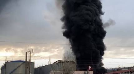 Российские ВКС нанесли серию ударов по крупным хранилищам ГСМ ВСУ: новая сводка Минобороны