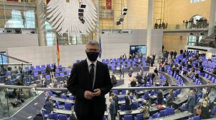 Глава фракции СДПГ в Бундестаге: То, что позволяет себе посол Украины, переходит все границы