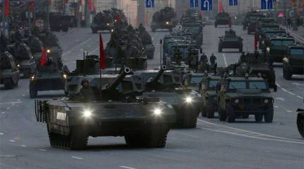 "Армату" не доверят "срочникам"