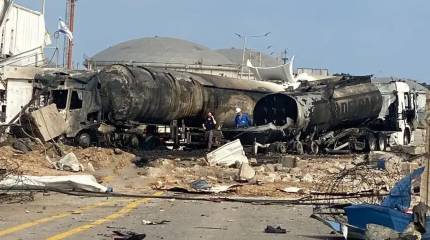 В сети появились фото, обозначенные как последствия иранского ракетного удара по промзоне израильской Хайфы