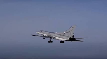 В польских СМИ: Если Ту-22М3 в небе Беларуси были вооружены гиперзвуковыми «Кинжалами», до Варшавы эти ракеты при ударе долетели бы за 40-50 секунд