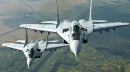 Российские и сербские лётчики участвуют в совместных тренировочных полётах