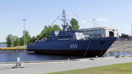 Тральщик проекта 12700 "Владимир Емельянов" вышел на ходовые испытания