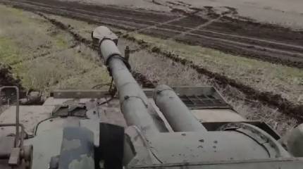 Российские войска атакуют позиции ВСУ в районе автодрома «Бахмутский шлях» на Артемовском направлении, продвигаясь в сторону Поповского леса